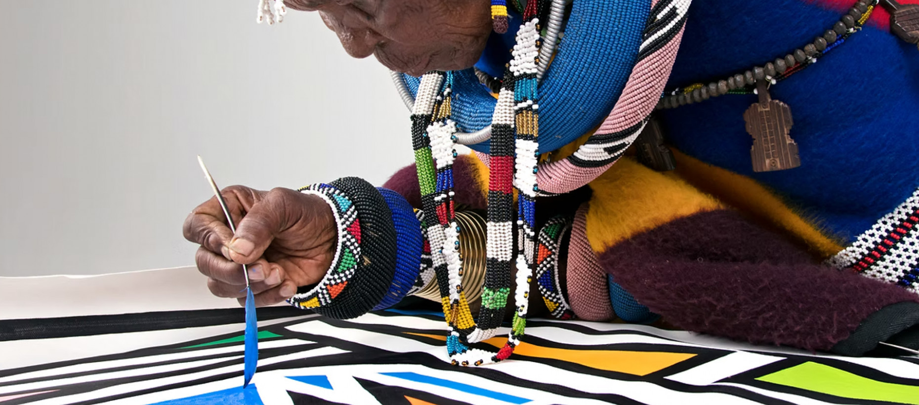 WOVEN LEGENDS - 10 TAPESTRIES FT. THE DESIGNS OF ESTHER MAHLANGU