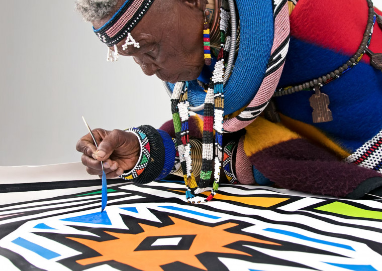WOVEN LEGENDS - 10 TAPESTRIES FT. THE DESIGNS OF ESTHER MAHLANGU